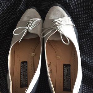 Deena & Ozzie Oxford Flats Black & Grey