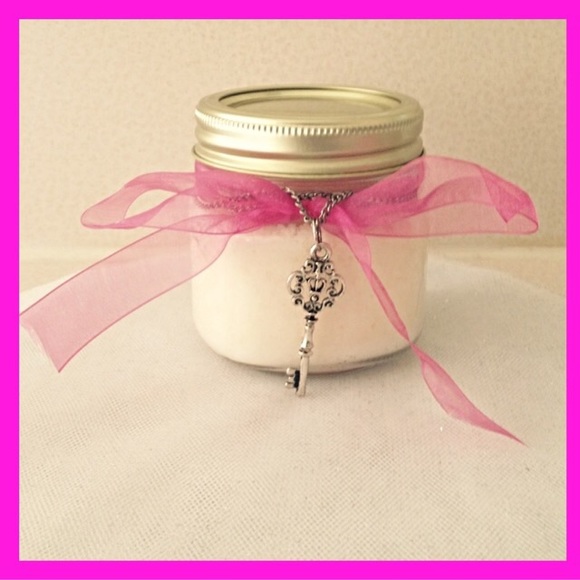 Hand scrub   Berry Delicious