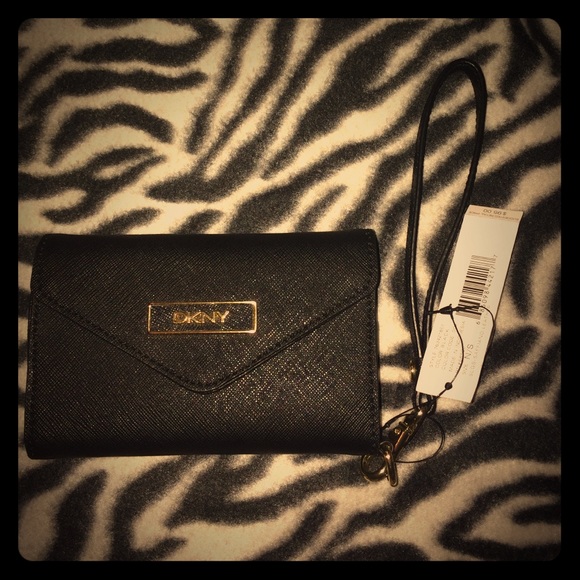 DKNY iPhone 5 5S 5C leather wristlet BNWT black