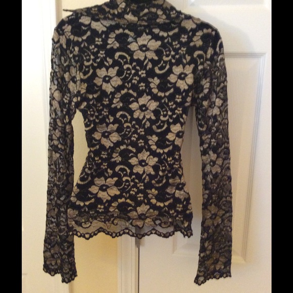 Wild Things lacy top NWTS - Picture 2 of 4