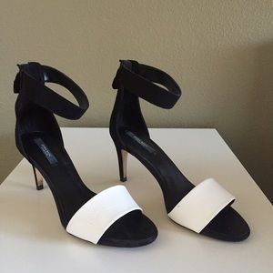 Zara high heel sandal💃