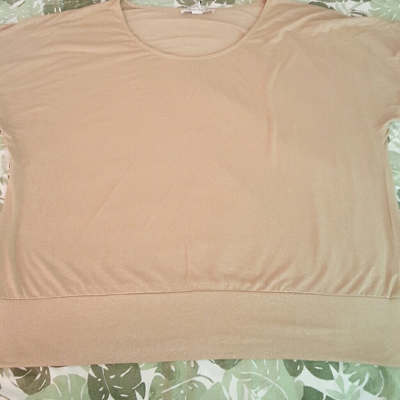 Gold short sleeve shirt