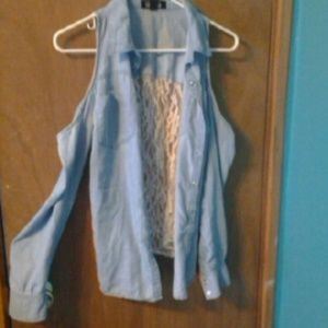 *REDUCED* Cut Out Shoulder Top