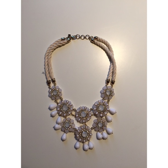 Statement necklace
