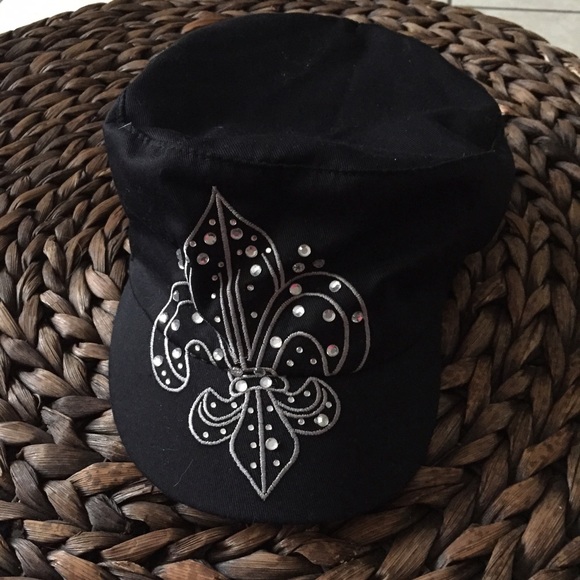 Black Fleur-de-lis Embellished Hat