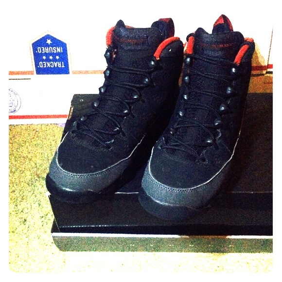 Air Jordan 9 Retro
