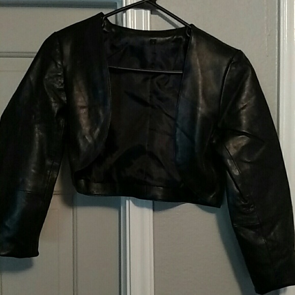Bolero (cropped) Black Leather Jacket