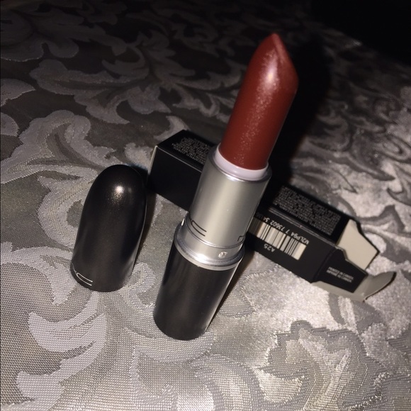 ⭐️ BRAND NEW MATTE MAC LIPSTICK SIN ⭐️