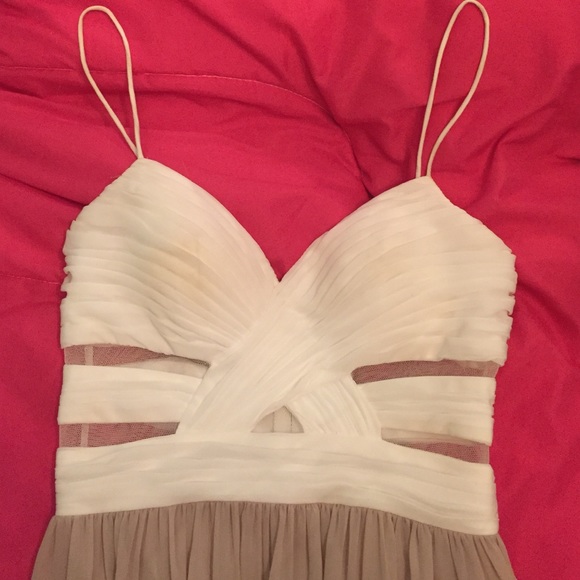 Hailey Logan by Adrianna Papell prom dress - Picture 2 of 4