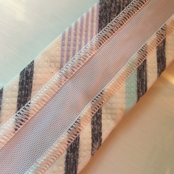 SOLD More pictures of lulu headbands - Picture 3 of 4