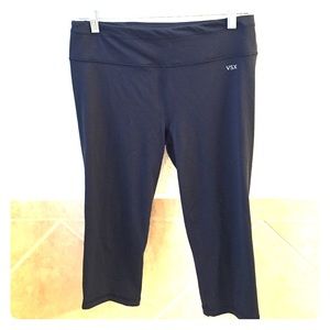 VSX Knockout Capris - Size Medium