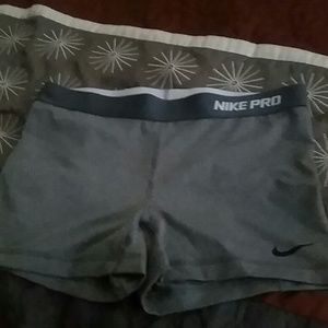 NIKE PRO