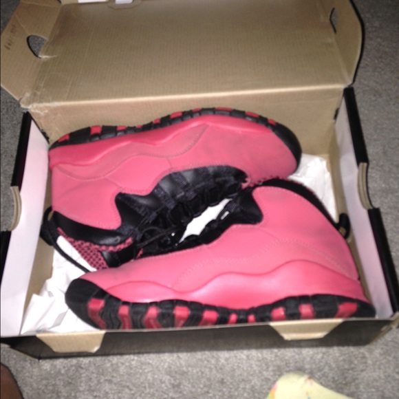 Girls Jordan 10s