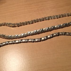 Xo necklace and bracelet