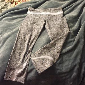 Lulu lemon floral Capri leggings