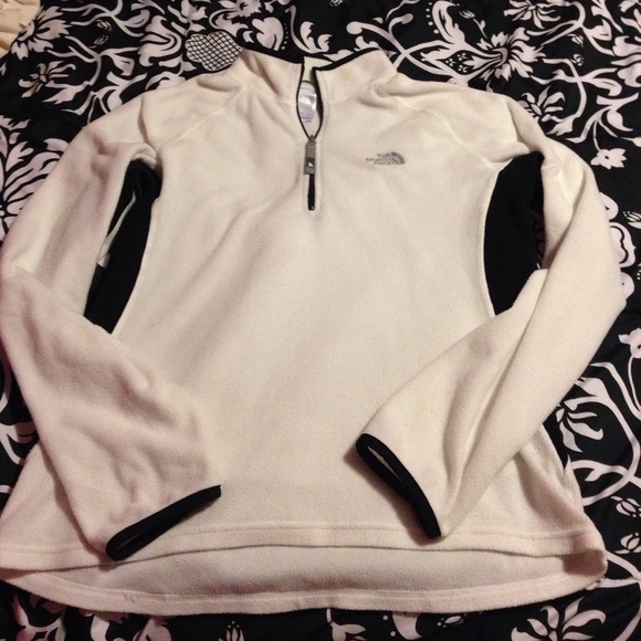 NORTHFACE HALF ZIP UP SIZE AL🍭 good condition