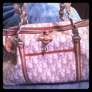 Dior shoulder bag!
