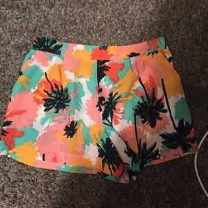 Tropical patterned shorts