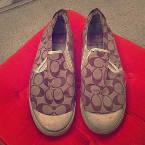 Flash sale 🎉🎉Gold Coach slip on sneakers!