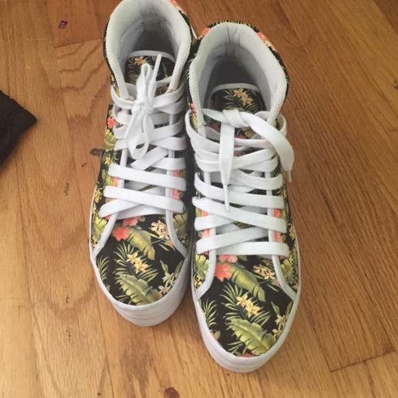 SOLD - Picture 3 of 3