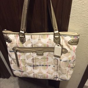 🎉FLASH SALE🎉NWOT Authentic colorful Coach tote.