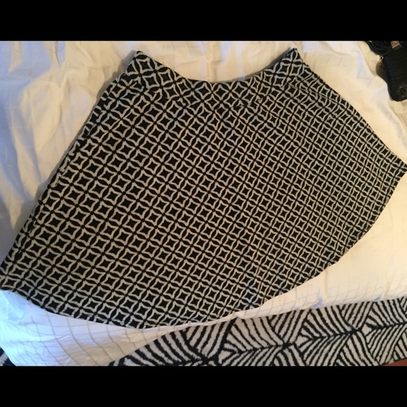 Black and white diamond print cotton skirt - Picture 4 of 4