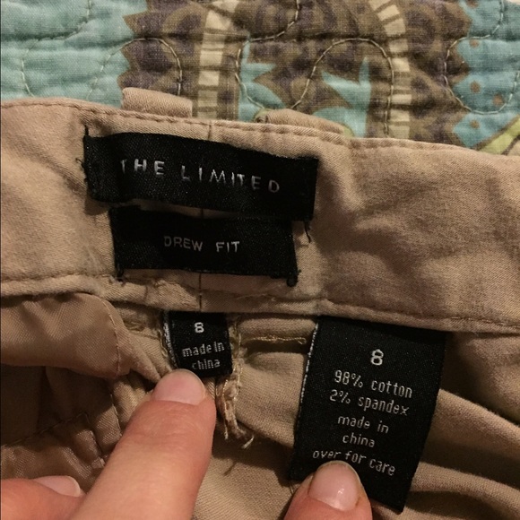 The Limited khaki shorts, size 8, great condition - Picture 3 of 3