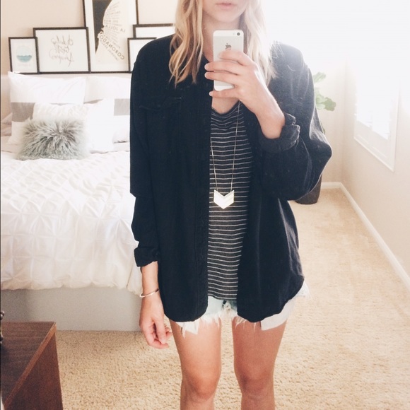 Billabong | Oversized Black Cord Button Up