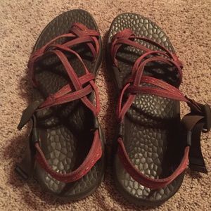 Women's Dark Red Chacos