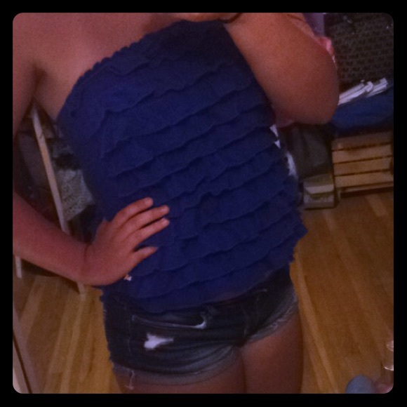 blue strapless ruffled shirt