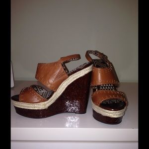 Jessica Simpson wedges