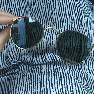 Ray ban sunglasses: round classic