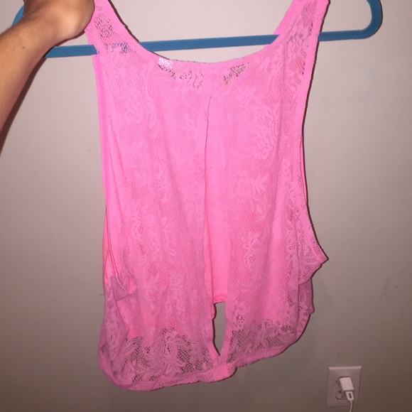 Pink lace split back tank - Picture 2 of 3
