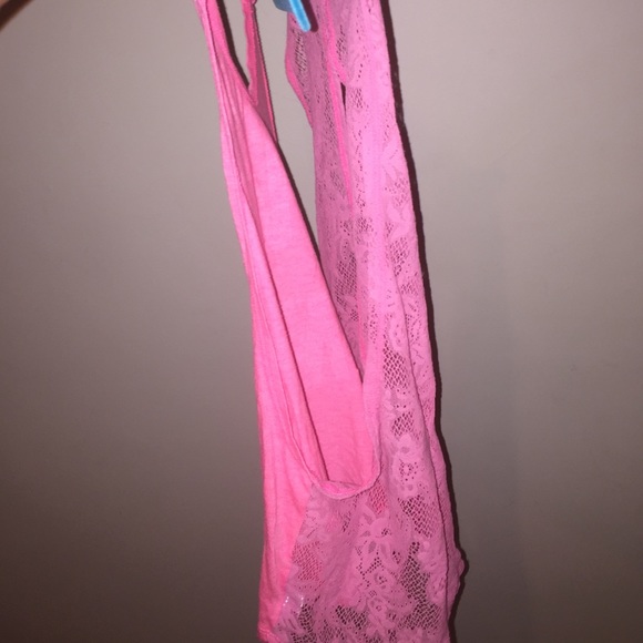 Pink lace split back tank - Picture 3 of 3