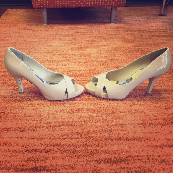 Madden girl nude pumps! 😍