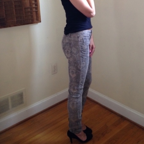 Free people patterned cords - Picture 4 of 4