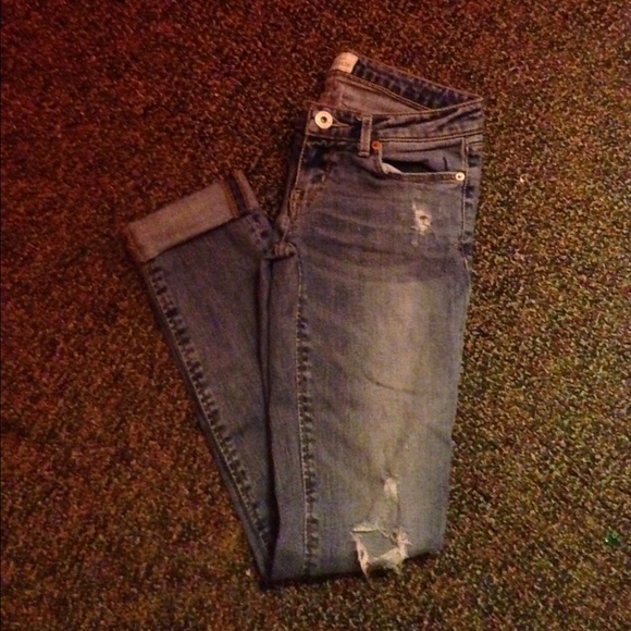 Ultra skinny ripped jeans
