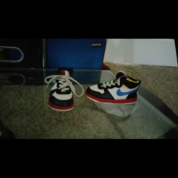 Nike shoes