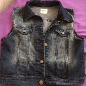 Sleeveless vest ☀️