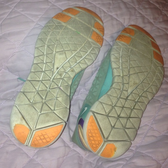 Blue nike free fit tennis shoes size 7 - Picture 4 of 4