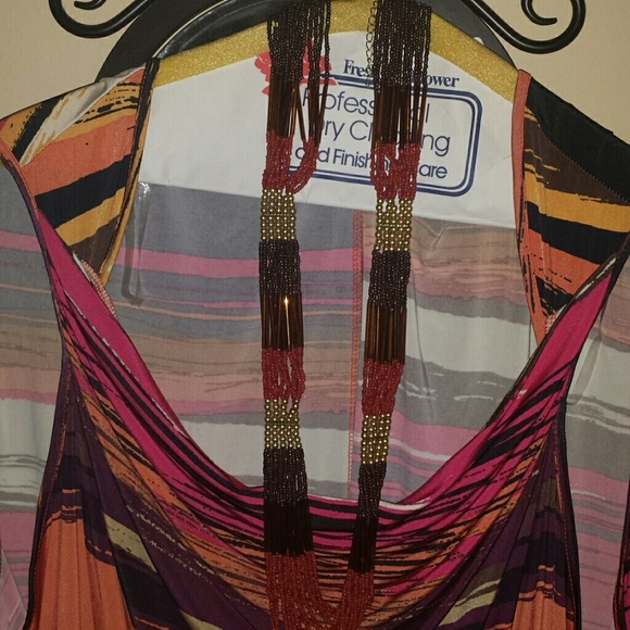 Short sleeve  /neclace included blouse - Picture 2 of 2