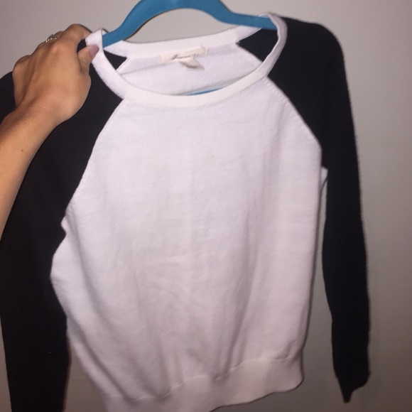 Black and white forever 21 sweater