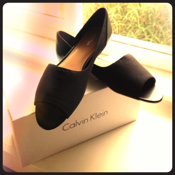 Calvin Klein Rezi Scuba Flats