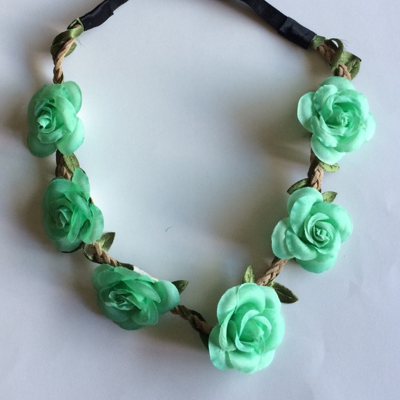 Mint braided flower crown - Picture 3 of 4