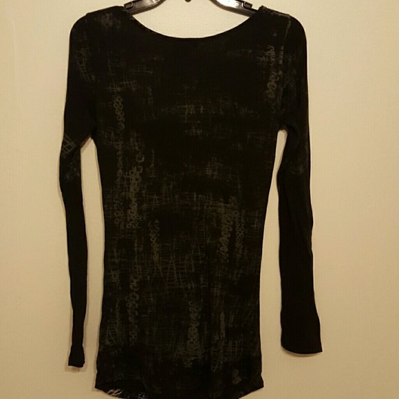 Top - Picture 2 of 2