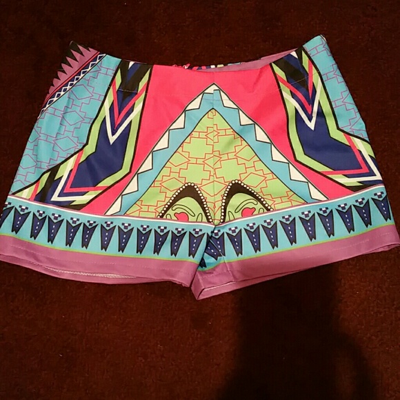 Shorts - Picture 2 of 2