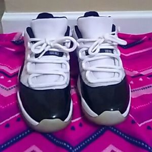 Jordan low 11 Concords