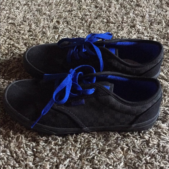 Boys vans size 6