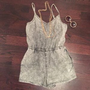 Gray Jean romper 🌐