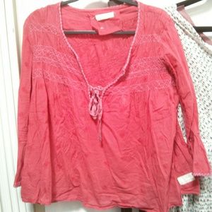 Odd molly blouse size 2 which is equal to a medium